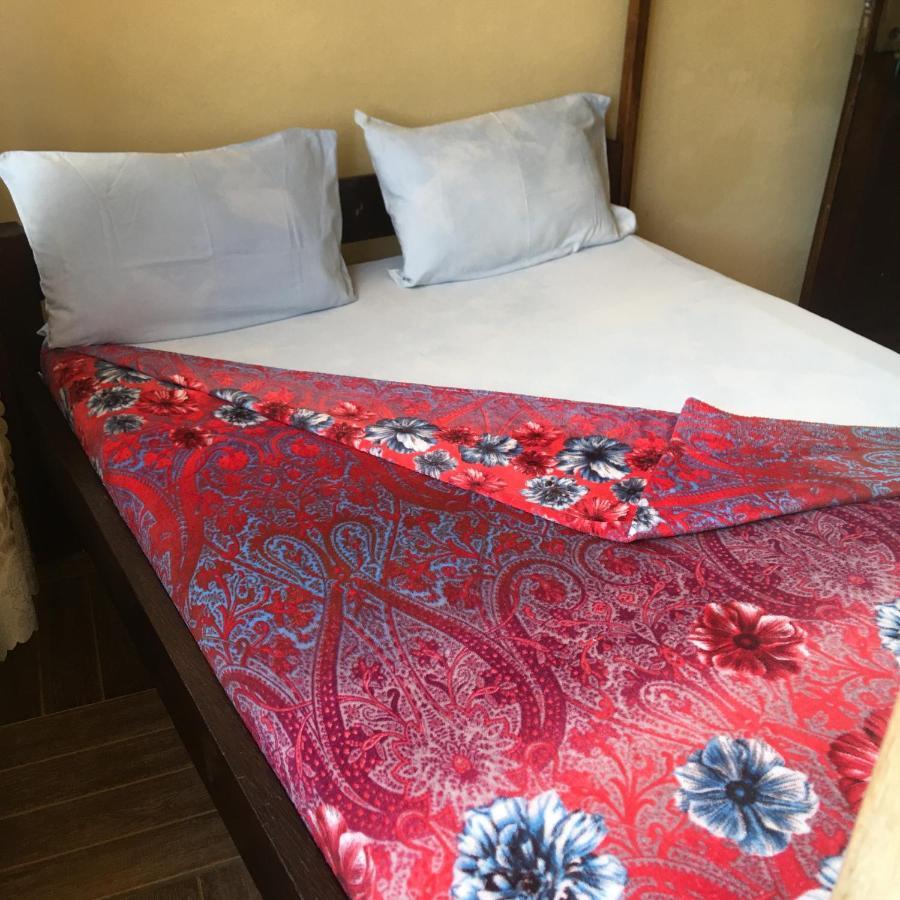 Diani Travellers Guest House Укунда Экстерьер фото